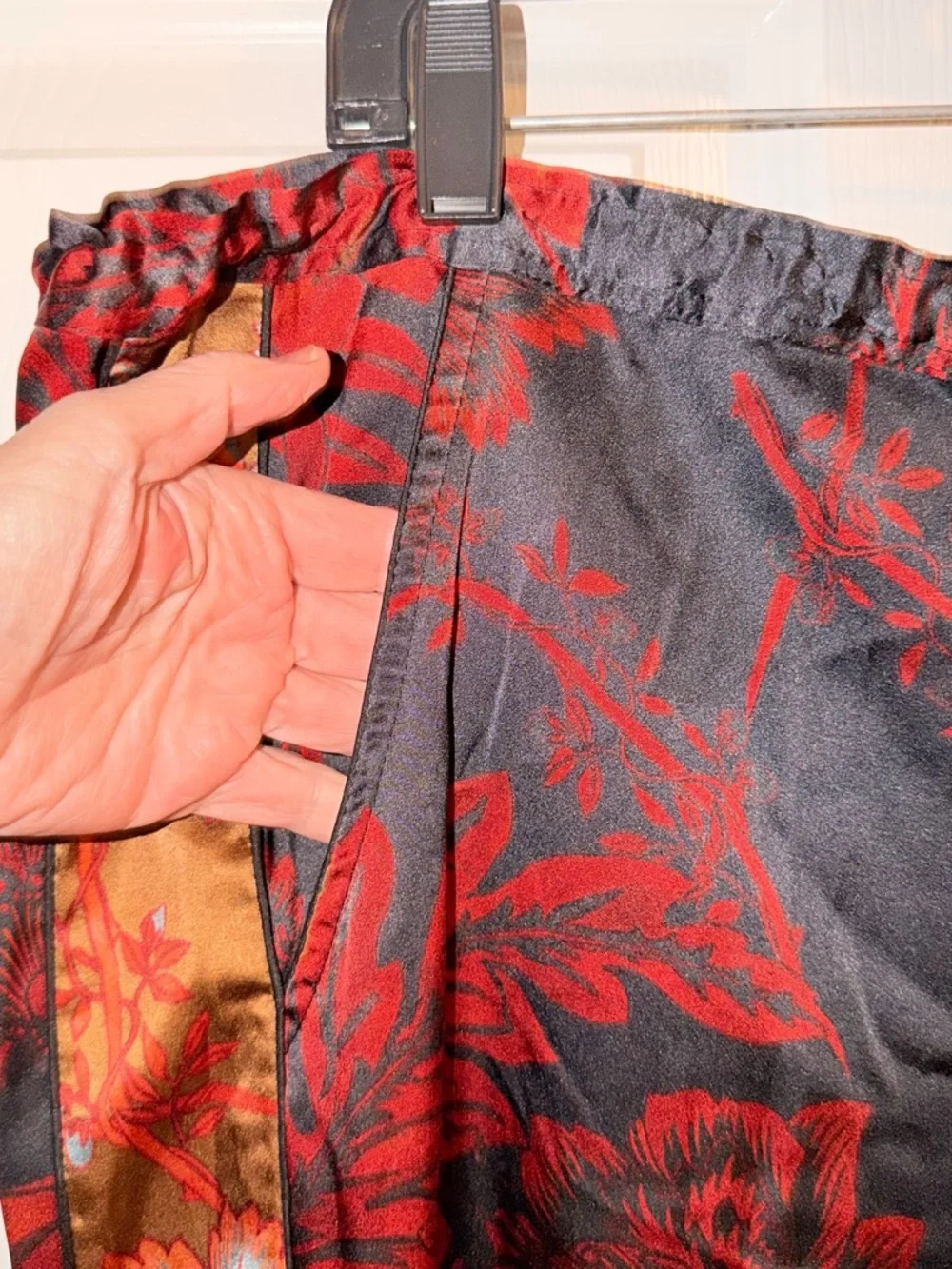 Johnny Was Silk Boho Floral Pants XL Luxe Red Black Statement - Picture 5 of 10